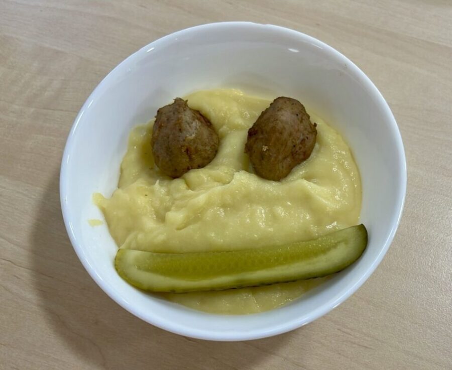 strava v mateřské škole Basic Praha