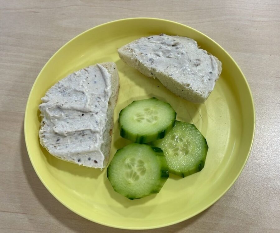 strava v mateřské škole Basic Praha